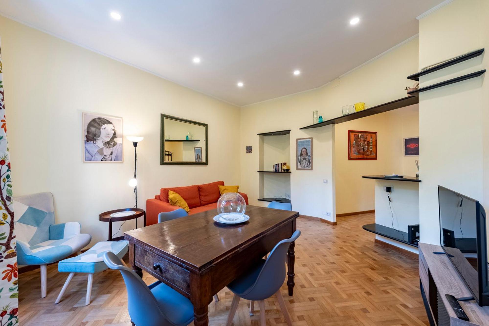 Joivy Charming With Garden In Castelletto *